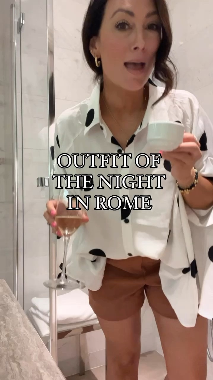 Cutest Amazon top! One size - fits like a large - size 8 shorts 

#LTKVideo #LTKStyleTip #LTKFindsUnder50