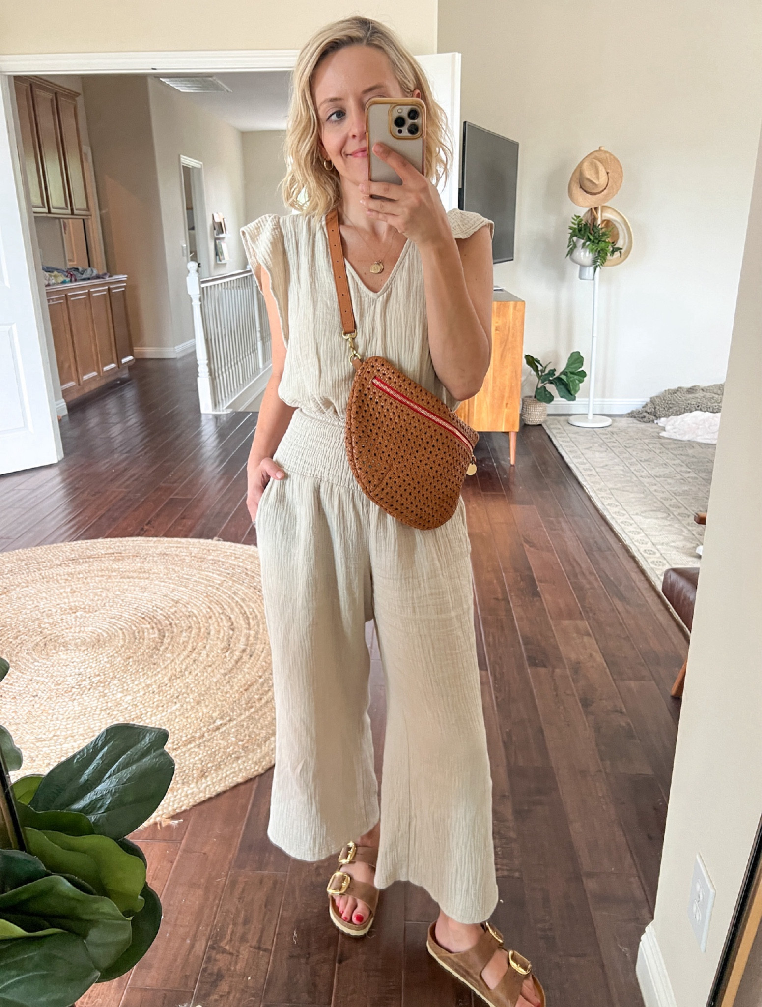 My Clare V. Grande Fanny is still my favorite purchase of last year! Good thing Shopbop is having their annual sale! 

#LTKitbag #LTKstyletip #LTKsalealert