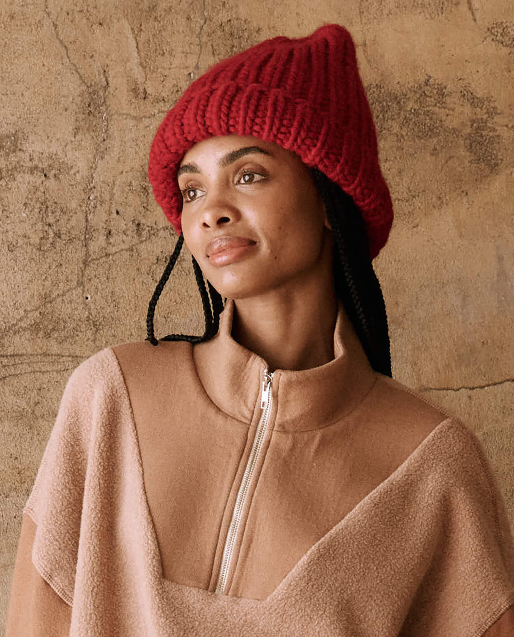 The Handknit Chunky Beanie. -- Red Berry | THE GREAT.