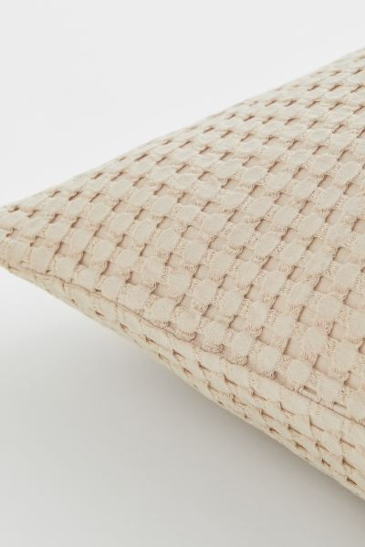 Waffled cotton cushion cover | H&M (UK, MY, IN, SG, PH, TW, HK)