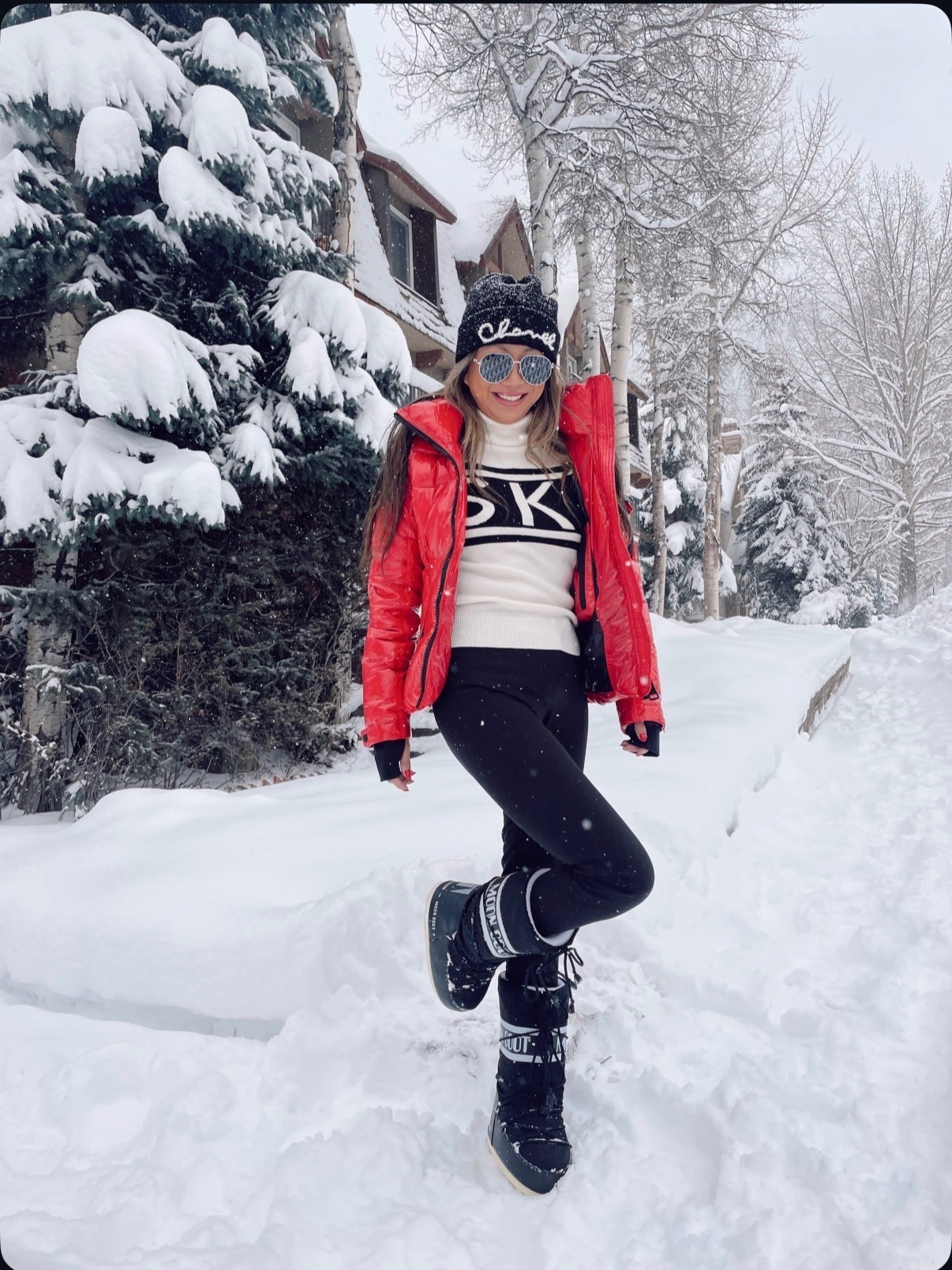 Apres ski style!! Love this red puffer and moon boots, all a size small 


#LTKSeasonal