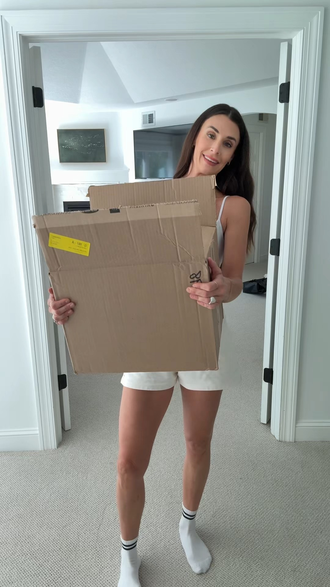 You are never going to guess where this haul is from…. 😱

Old Navy! 

I kept everything and it was SO affordable. Each piece was under $50 🤯. And most things on sale! 

I love that that all the pants (sweats, jeans,) come in different length options. I am wearing “long”. I’m 5’9 and for me everything is on the long side. I could probably get away with the regular length in some of the pants instead.  The jeans run a size large.  


#fashionhaul #affordablefinds #stylehaul #momstyle #budgetfriendlyfashion #ootdfinds #ootd #fallfashion #afforɗablefashion 

#LTKStyleTip #LTKFindsUnder50 #LTKSaleAlert