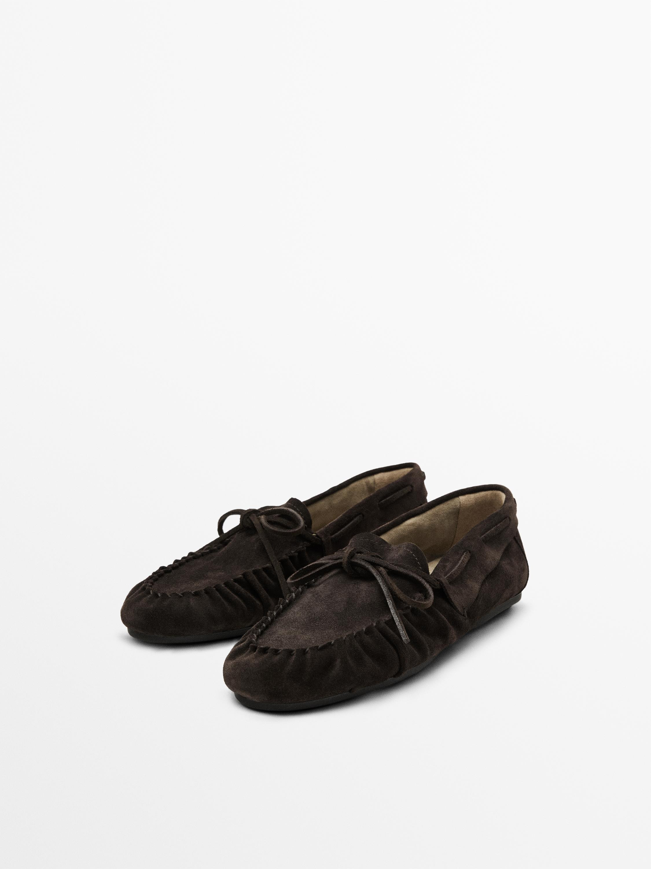 Split leather loafers with gathered bow | Massimo Dutti US