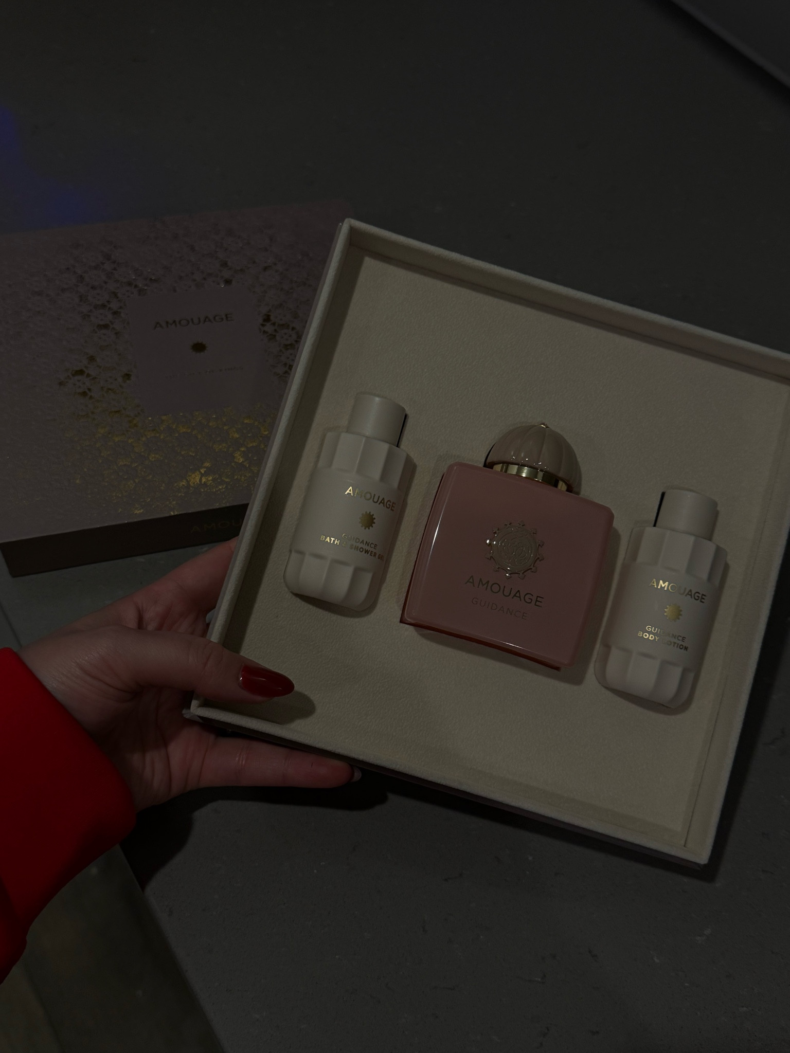 Finding the perfect gift is the best part of Christmas 🎁✨ Whether it’s a thoughtful surprise or something cozy to keep you warm, the best gifts are the ones that come from the heart. 


#ChristmasMagic #PerfectGift #HolidaySeason #MerryAndBright #GiftGiving #ChristmasJoy#Nordstrom #gift #christmas #giftbox holiday 

#LTKHoliday #LTKGiftGuide #LTKSeasonal