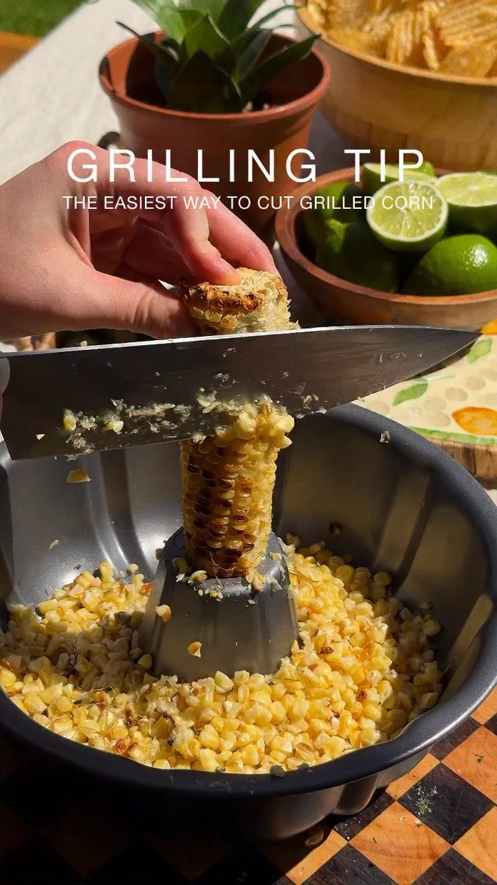who was going to tell me I could use a bundt pan!!

#grilling #grillingtip #cornonthecob #summerrecipes #memorialday