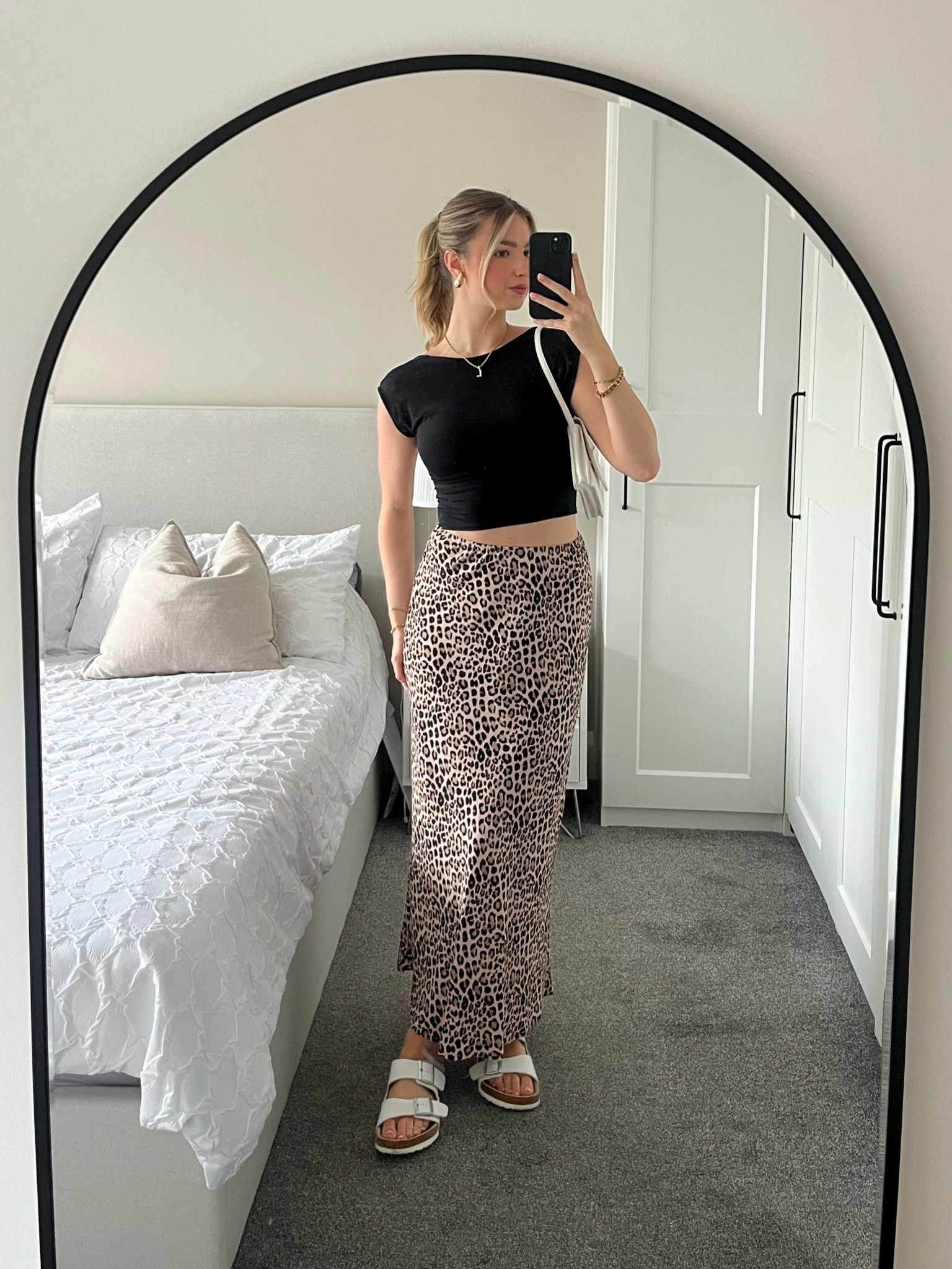 Styling my new leopard print maxi skirt🐆🖤

#LTKsummer #LTKeurope #LTKstyletip