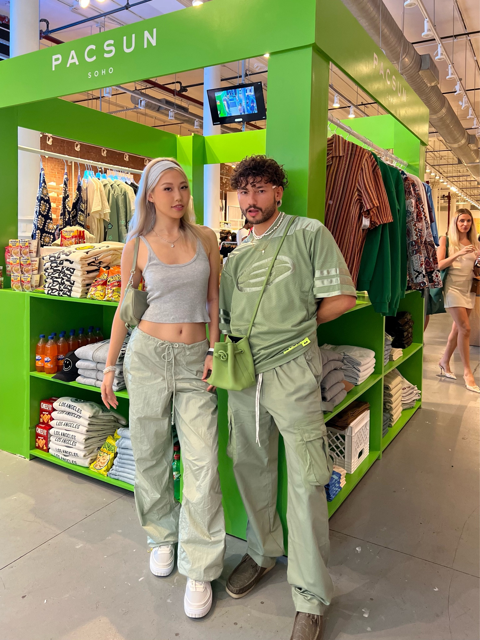 Casual nyc cargo pants parachute pants summer outfit

#LTKSeasonal