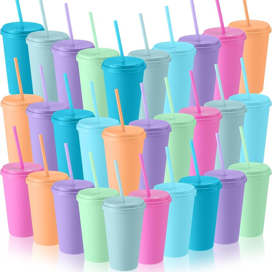 Honeydak 30 Pack 24oz Plastic Tumblers with Lids and Straws Gifts Bulk Glitter Reusable Iced Coff... | Amazon (US)