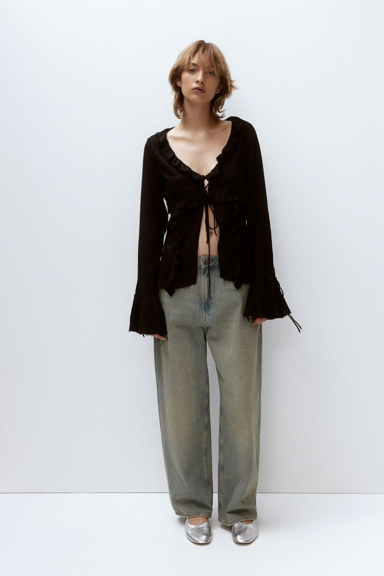 Linen-blend Flounced Top - V-neck - Extra-long sleeve - Black - Ladies | H&M US | H&M (US + CA)