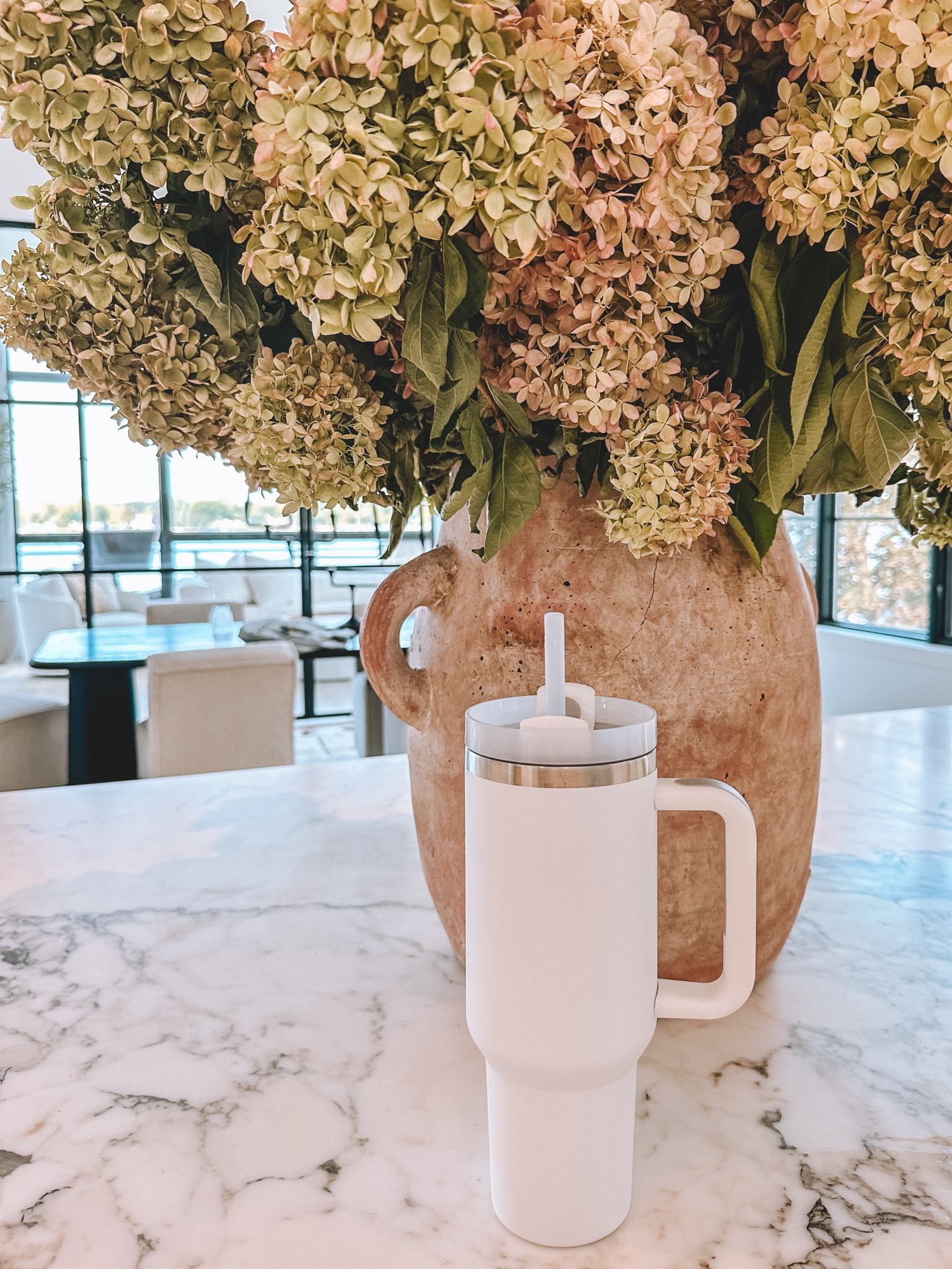 The kids and I argue over the @mybrewbuddyuse from @hsn #ad So chic and the perfect addition to your day to keep you hydrated and keep your beverage cool all day long! The kids take them to school and sports practices & I take them to my workouts! Comes in the best color options too! #hsninfluencer #lovehsn 