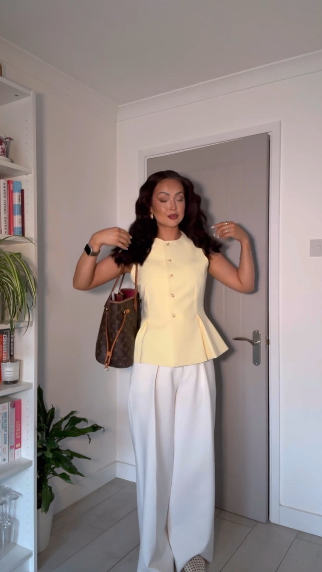 Get ready with me for a day in the office - I’m really embracing buttermilk yellow this season ✨

Skincare + perfumes help make an outfit and Sol de Janeiro always does it for me! 

#LTKxCultBeauty #LTKsummer #LTKuk