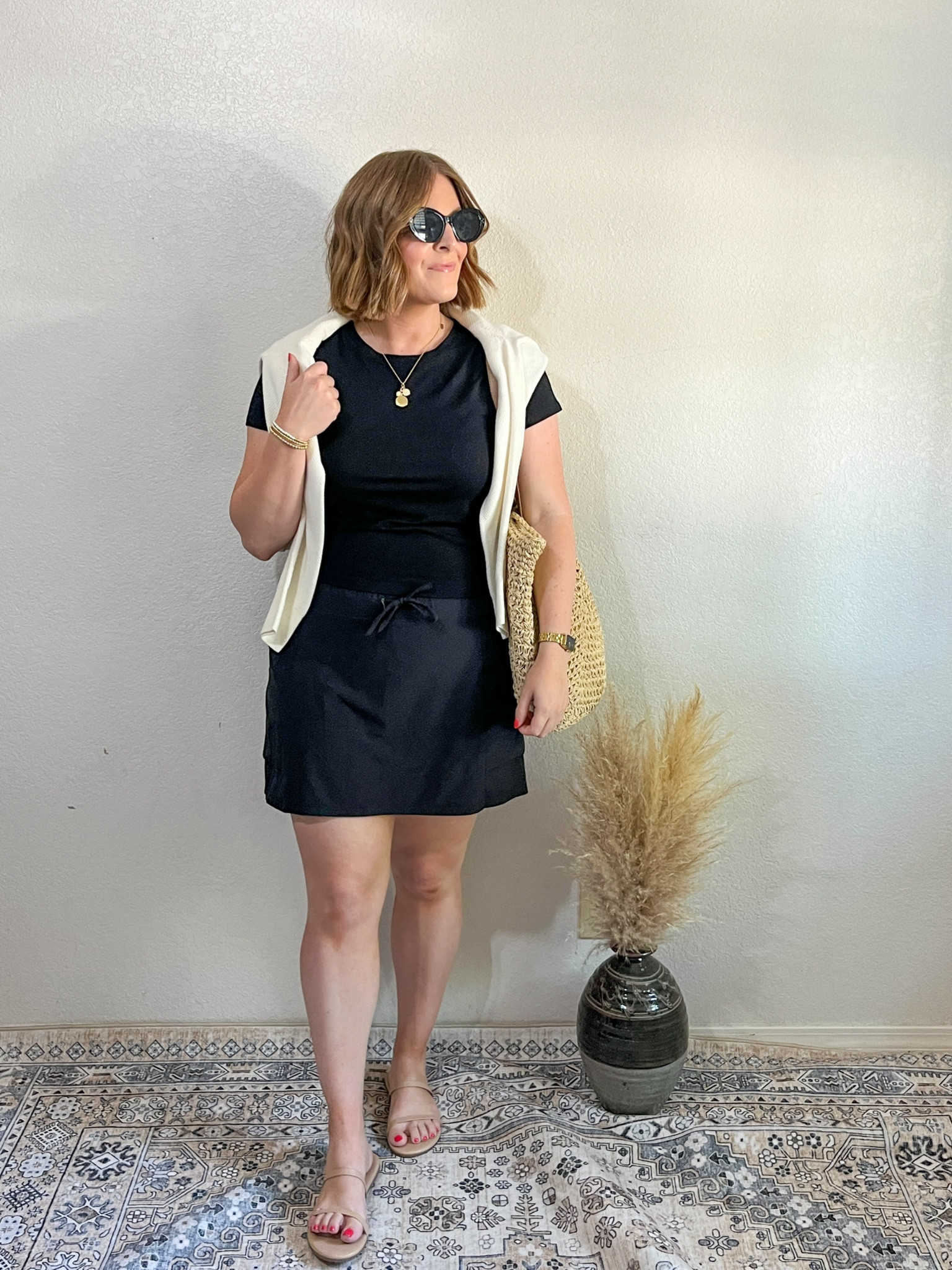 How to elevate an athletic skort// add layers, accessories and a cute bag!

tee XL (size up one)
skort L (tts)
Sandals (size up one if you have a wider foot)

#LTKMidsize #LTKStyleTip