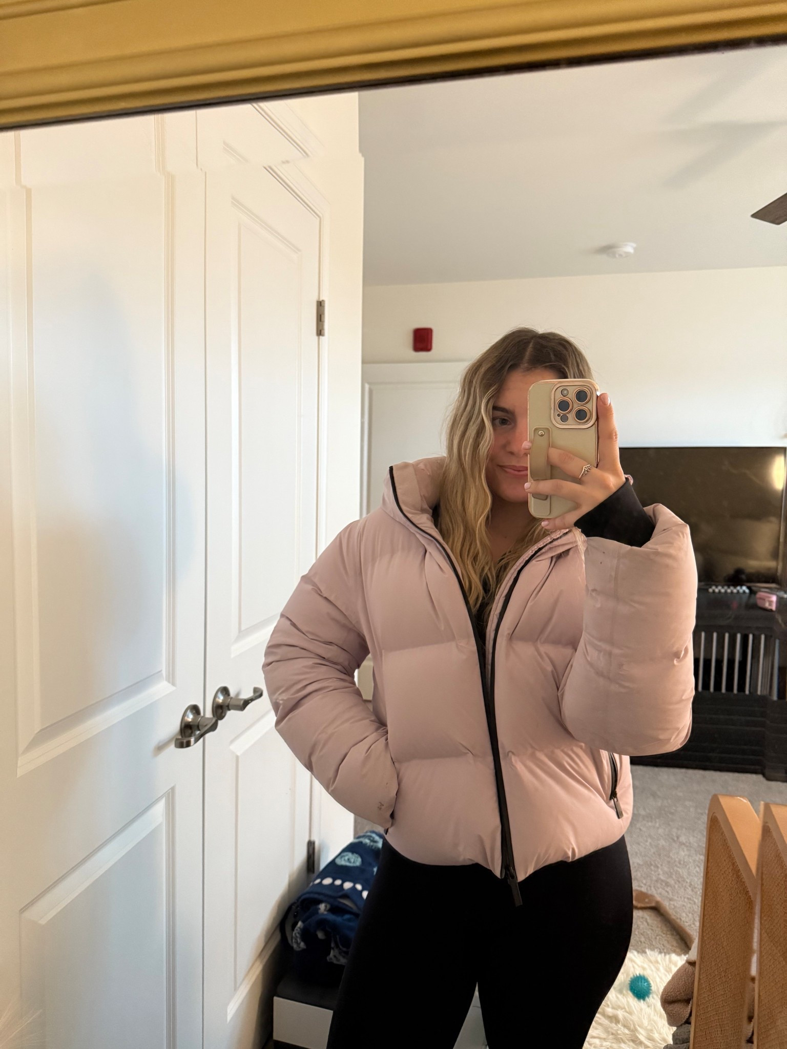 My Aritzia super puff that I love with my whole heart!!! My exact color is sold out (got it last year) but linked super similar! 

#LTKSeasonal #LTKHoliday #LTKootd