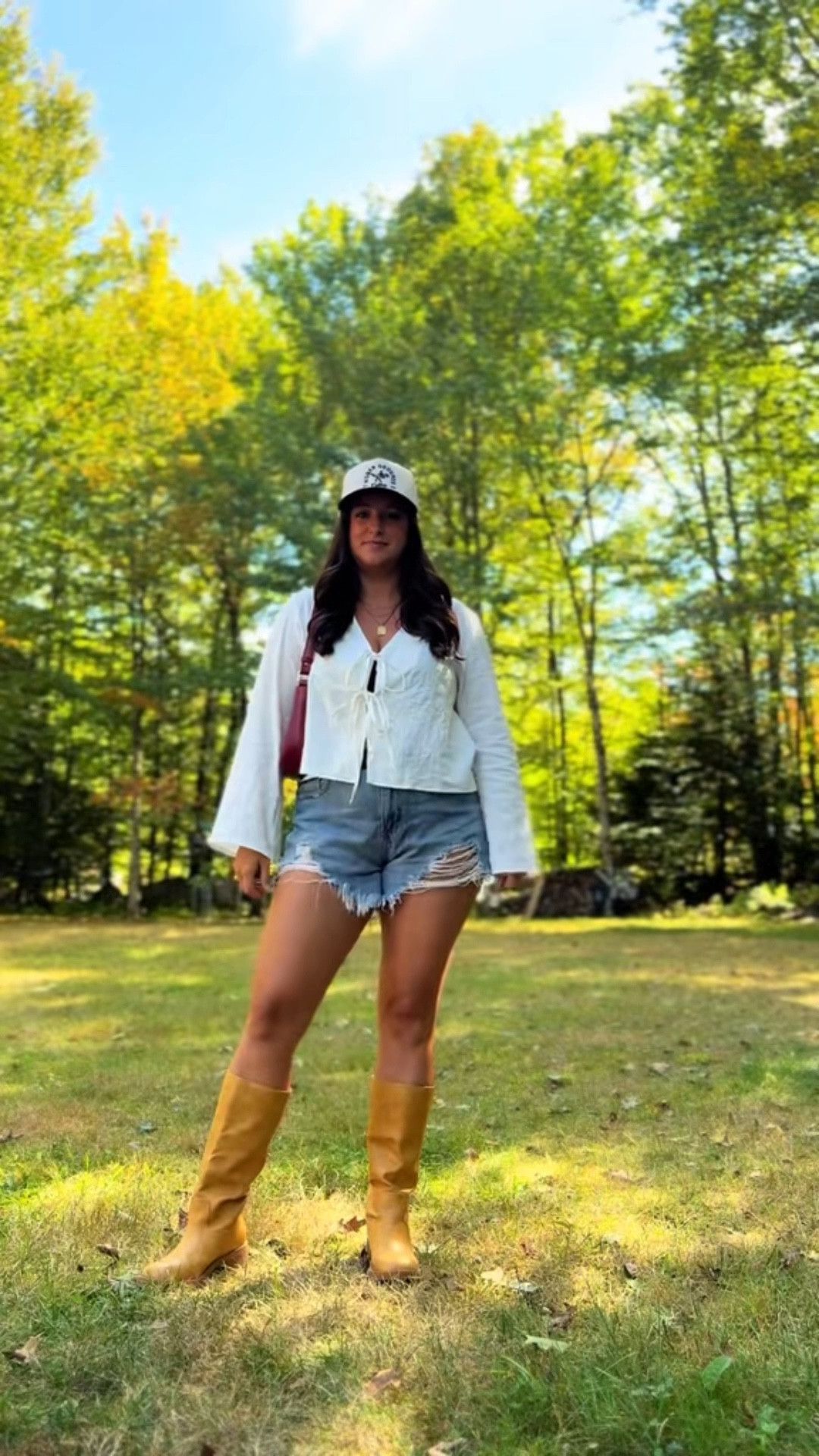 Banana boots 

#LTKMidsize #LTKFindsUnder100 #LTKStyleTip