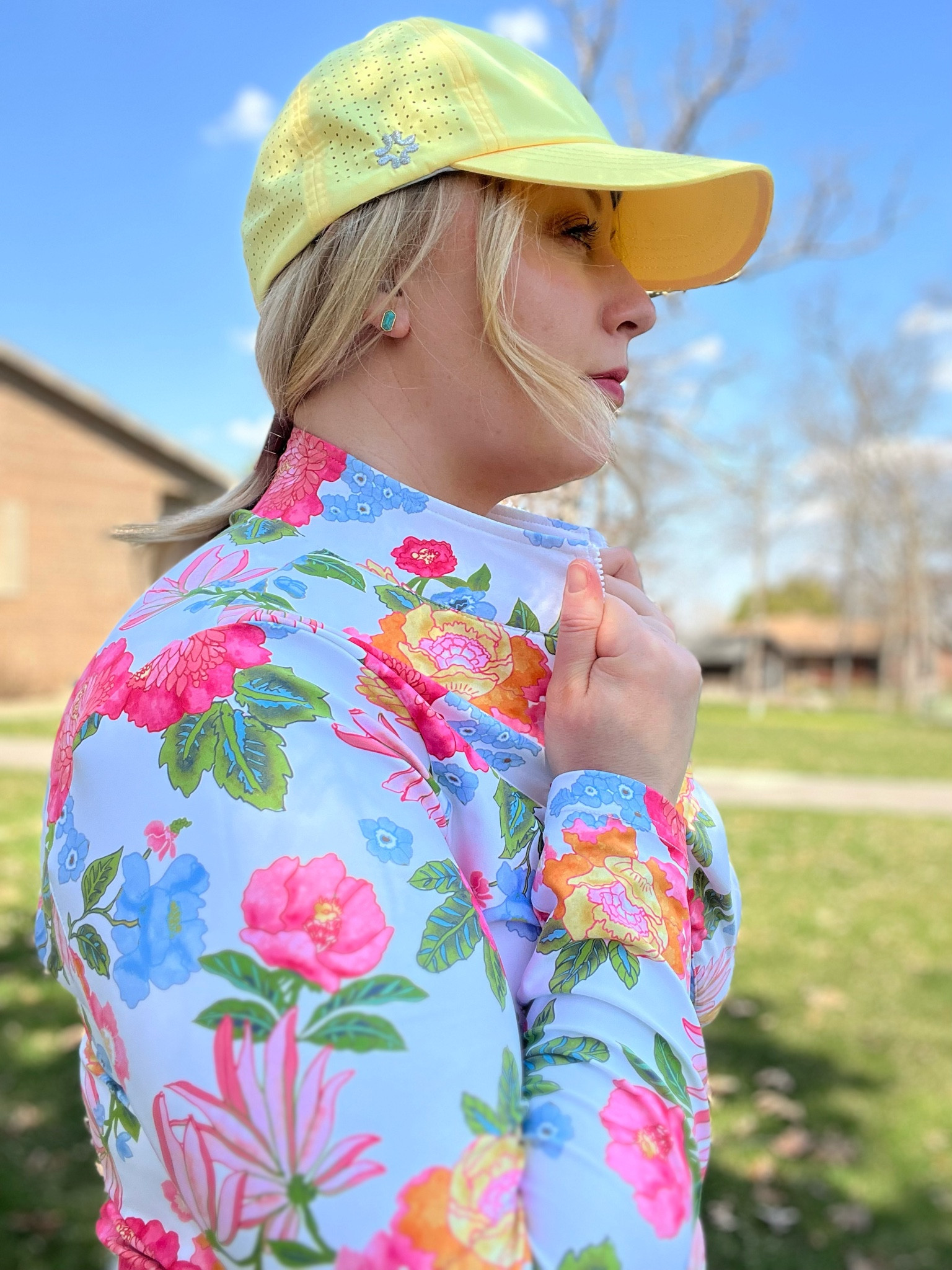 Love these ponytail hats! They come in so many colors. 