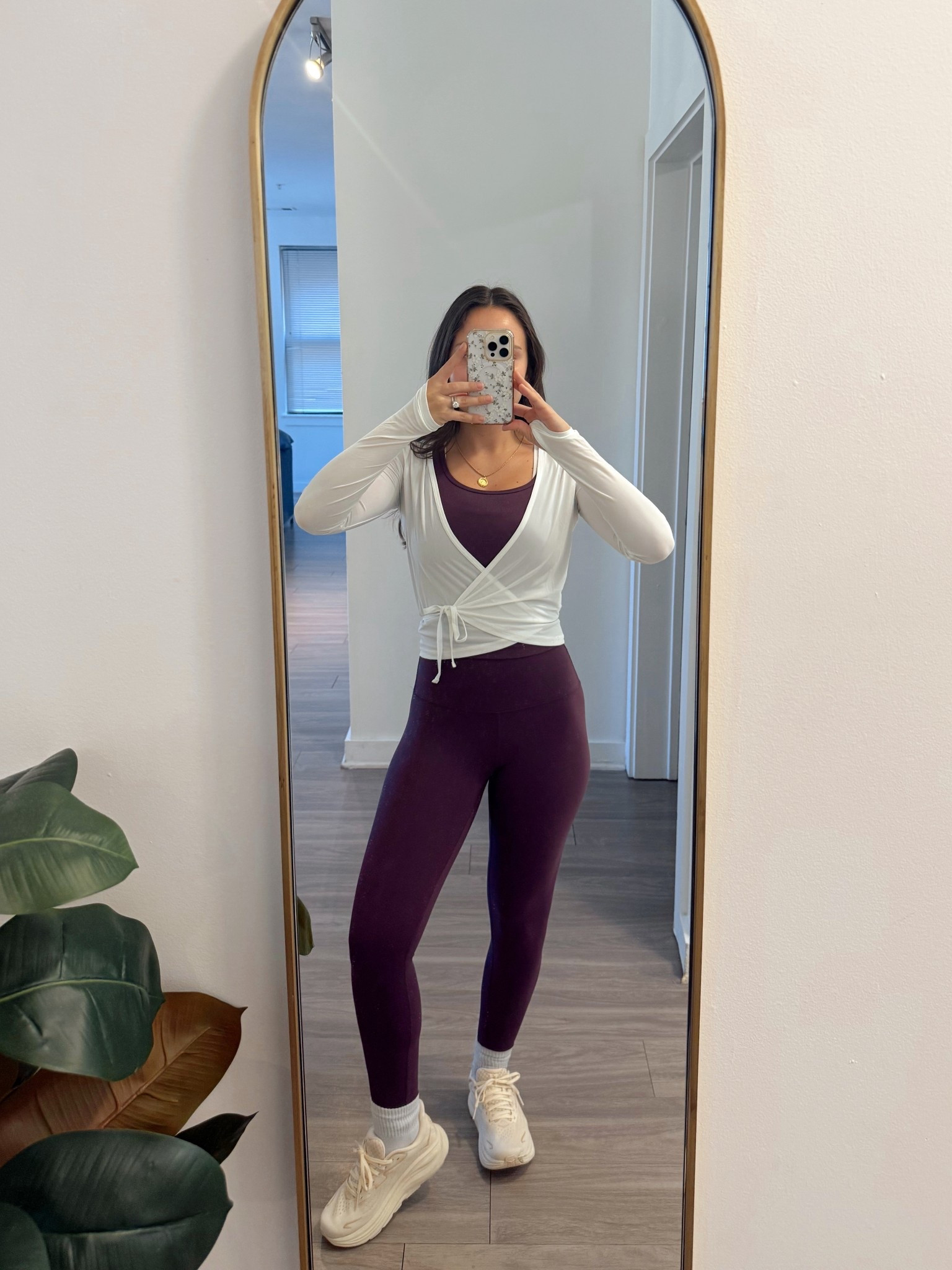 amazon workout set! tank - XS, leggings - XS 25 inch, wrap top - XS

#LTKdayinmylife #LTKPetite #LTKgrwm