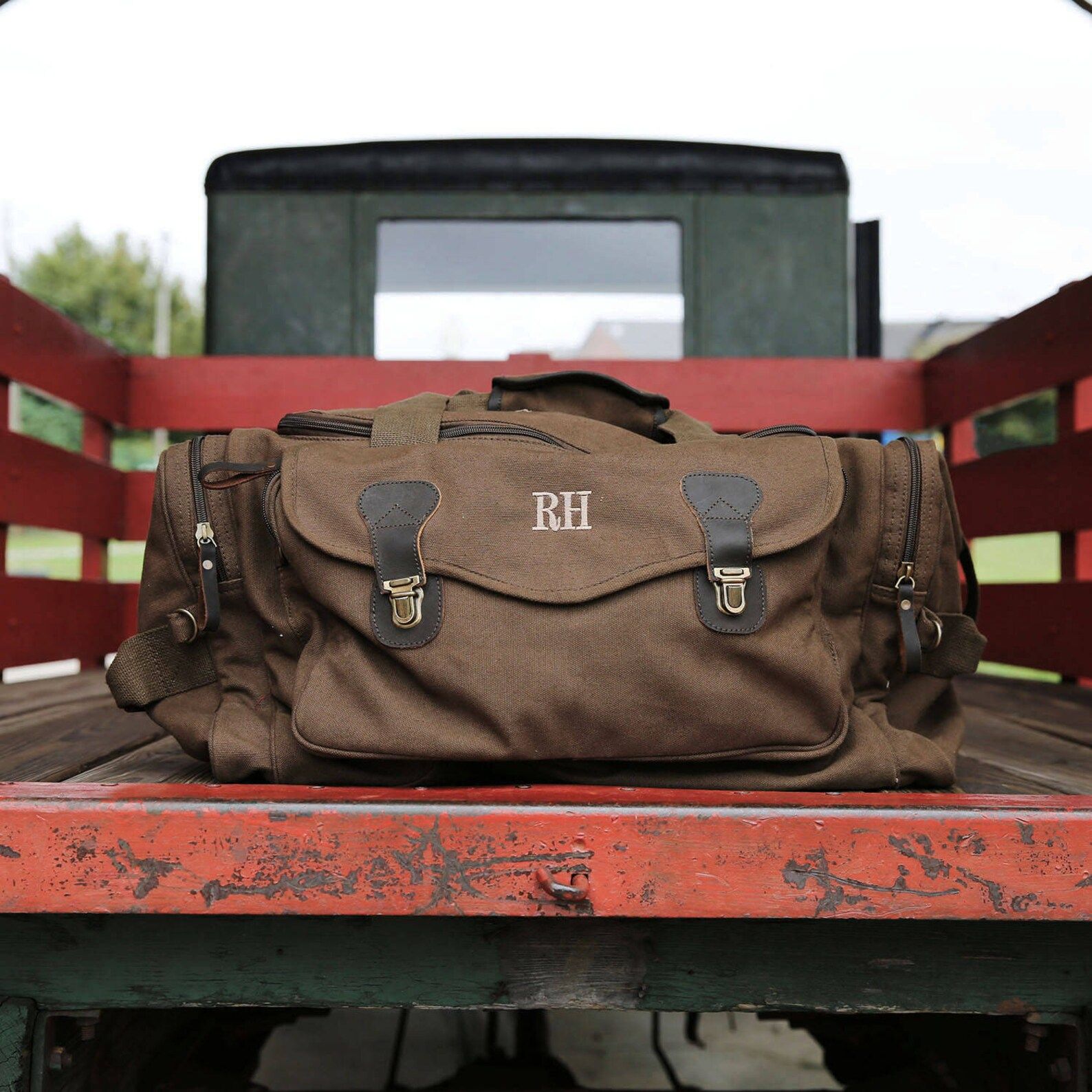 Personalized Canvas Weekender Travel Bags // Groomsmen Gift | Etsy | Etsy (US)