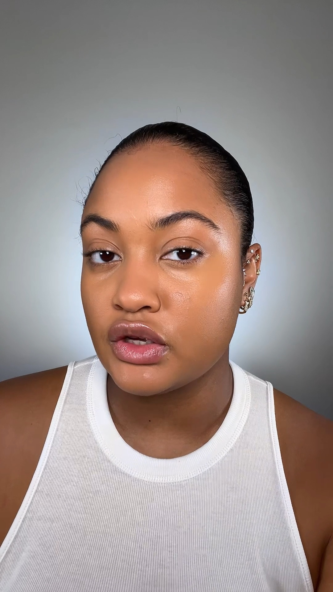 Foxy Favorite: Fenty Beauty Eazedrop Stick Foundation 