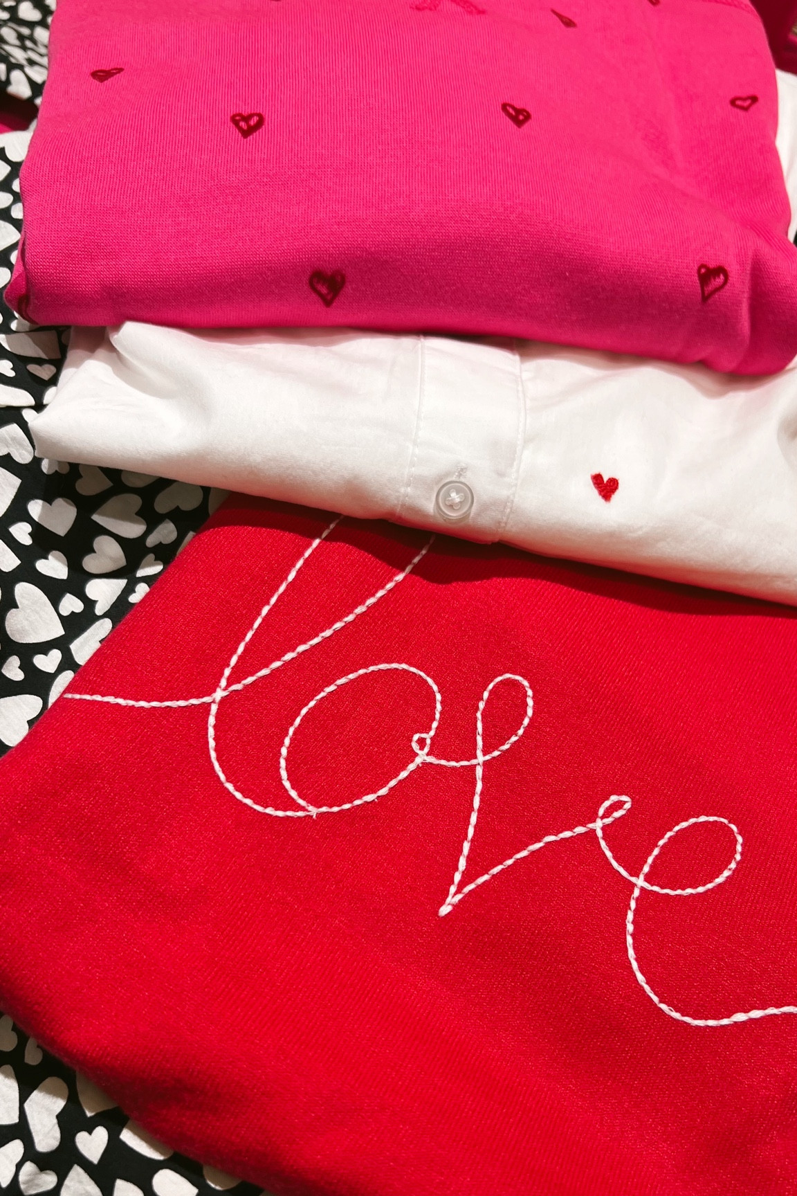 valentine day outfits!! Everything runs true to size

Loungewear, cozy outfit, matching set, plus size, midsize, size 16 sweater

#LTKPlusSize #LTKMidsize #LTKSeasonal