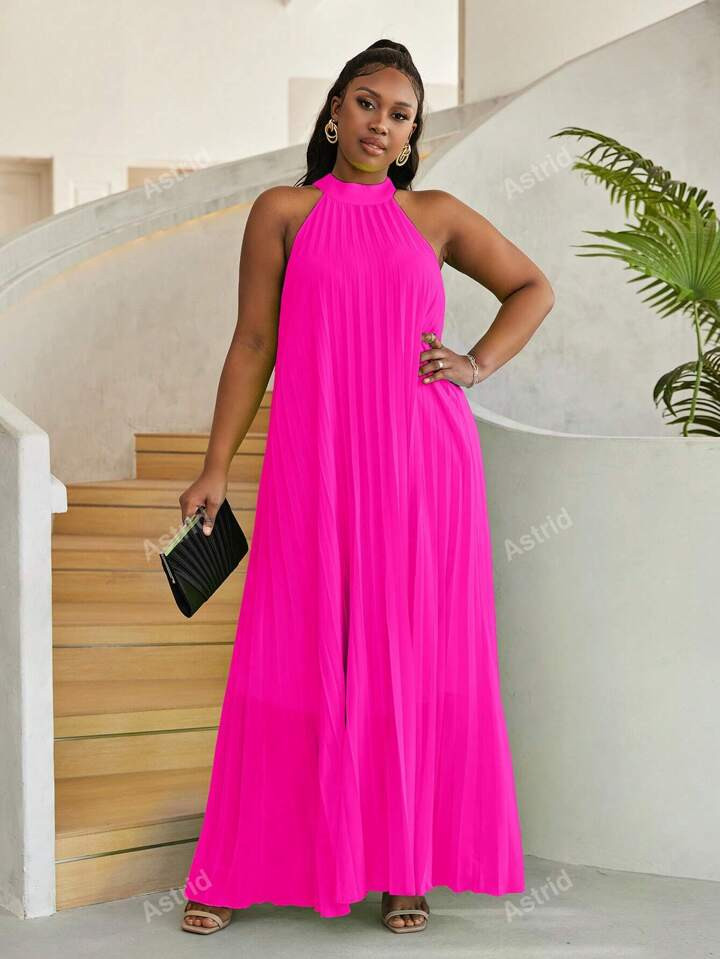Astrid Plus Solid Pleated Halter Dress | SHEIN