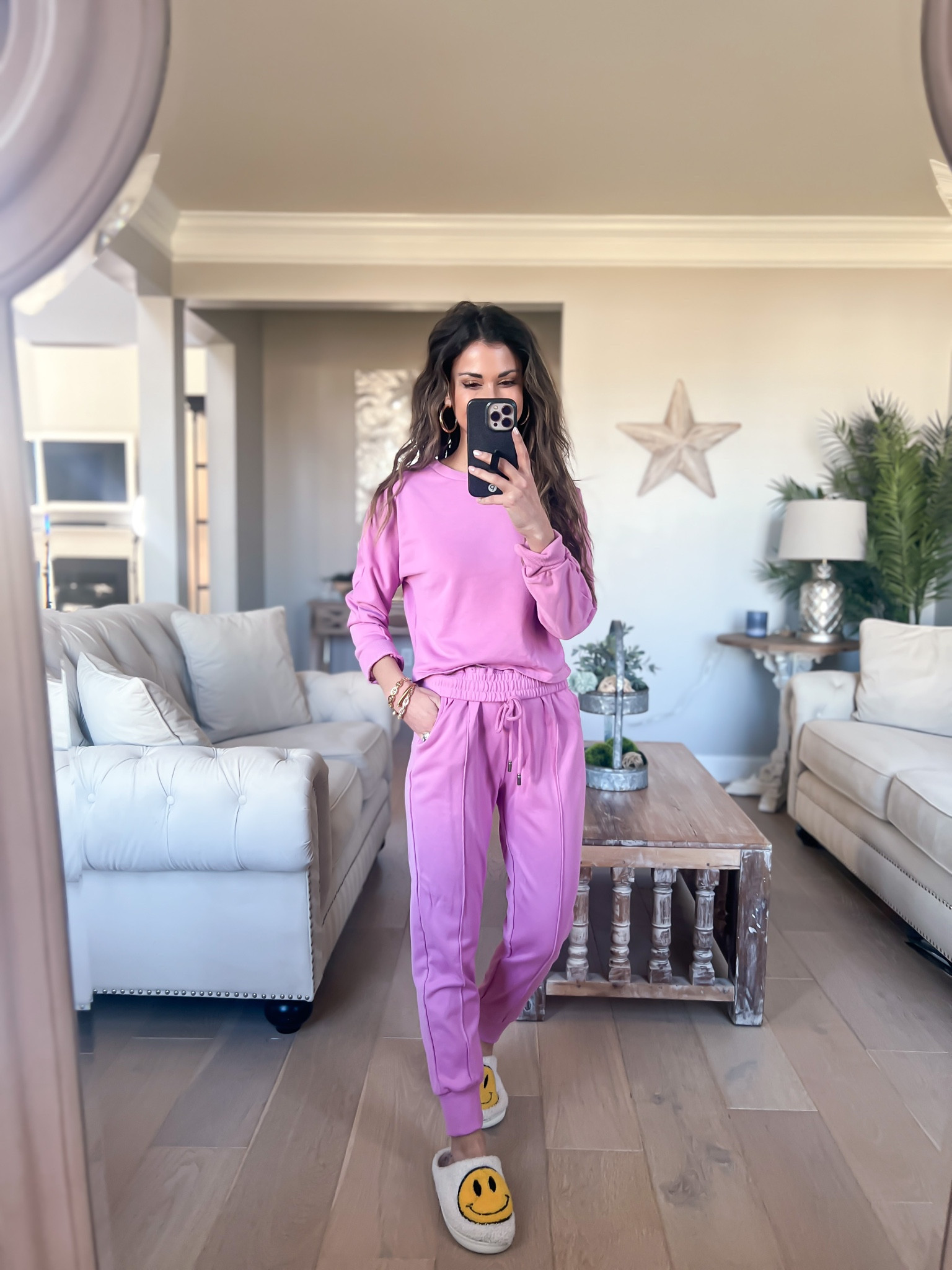 Lounge set//size small//go up if between or like looser//5’1//

#LTKunder50 #LTKsalealert