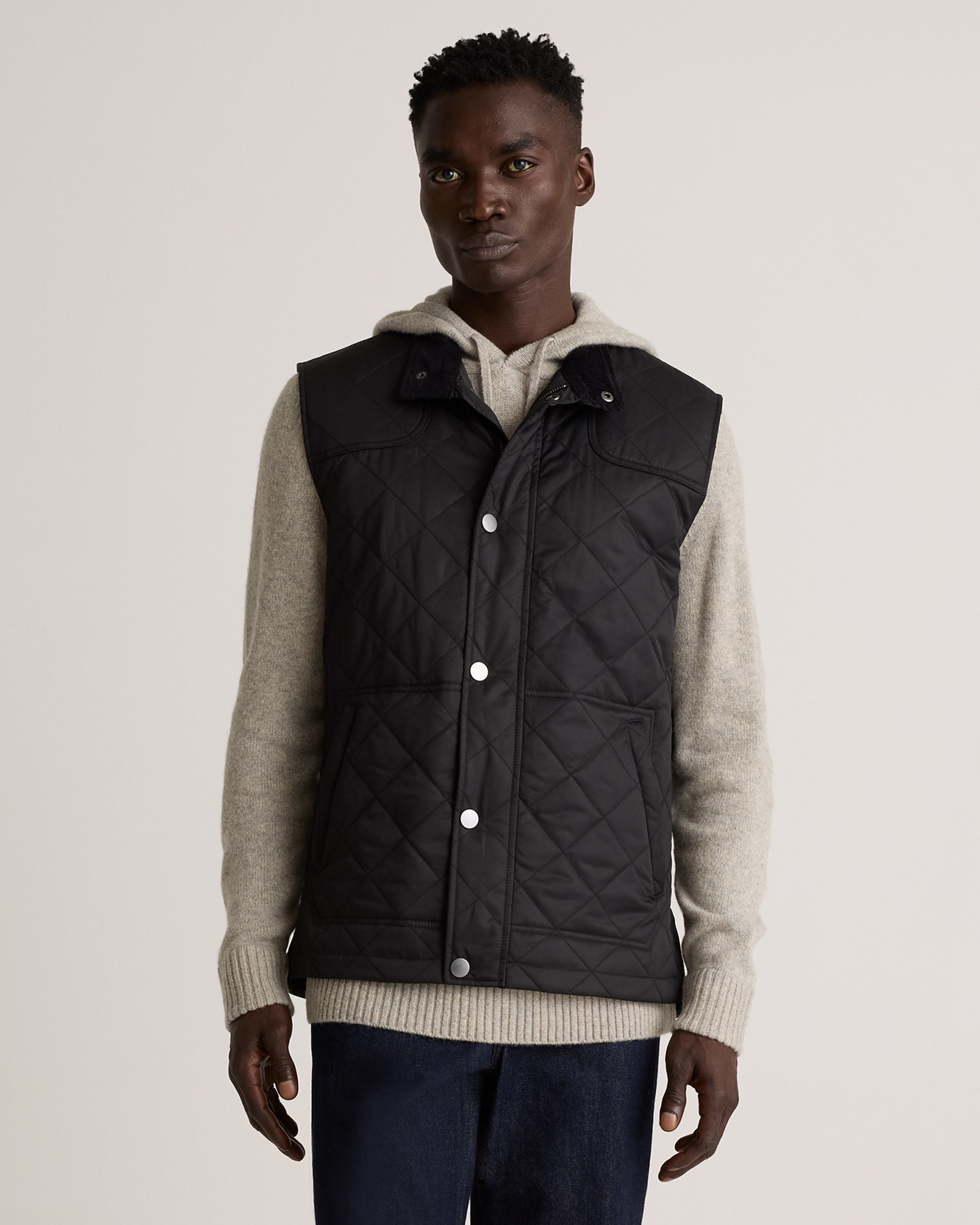 Quince | Men's Featherless Quilted Vest in Black, Size Small, Nylon | Quince