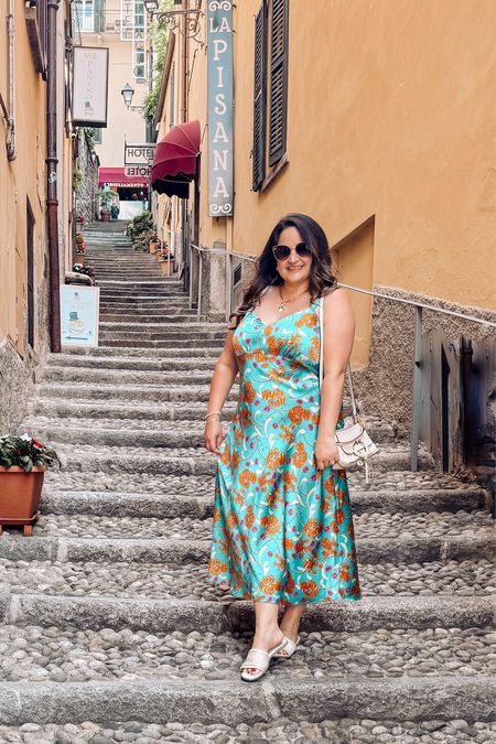 A gorgeous satin midi dress perfect for a vacation outfit! I’m wearing an xl. Unfortunately several sizes are sold out so I found some similar affordable options for you!

Curvy
Midsize
Blue dress
Satin dress
Maxi dress
Nude sandals
Cream purse
Neutral bag
Vacation dress
Date night dresss

#LTKMidsize #LTKSeasonal #LTKTravel