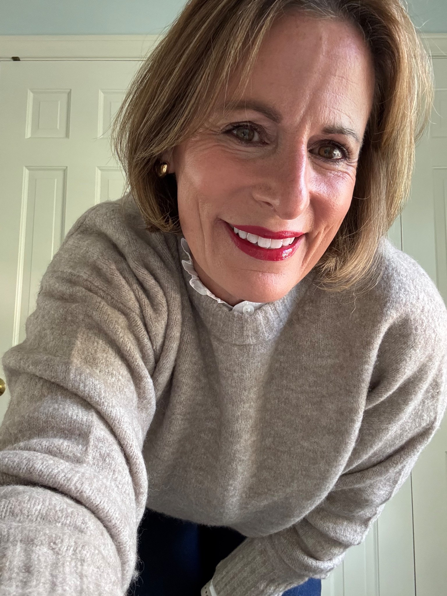 Favorite fall red lipstick. 💄