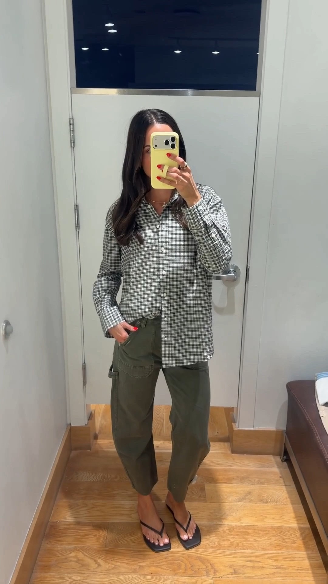 40% everything at GAP!! 
Plaid shirt: true to size (S) oversized fit 
Utility barrel jeans: true to size (2)

Gap try on / teacher outfit / casual workwear

#LTKSaleAlert #LTKootd #LTKWorkwear