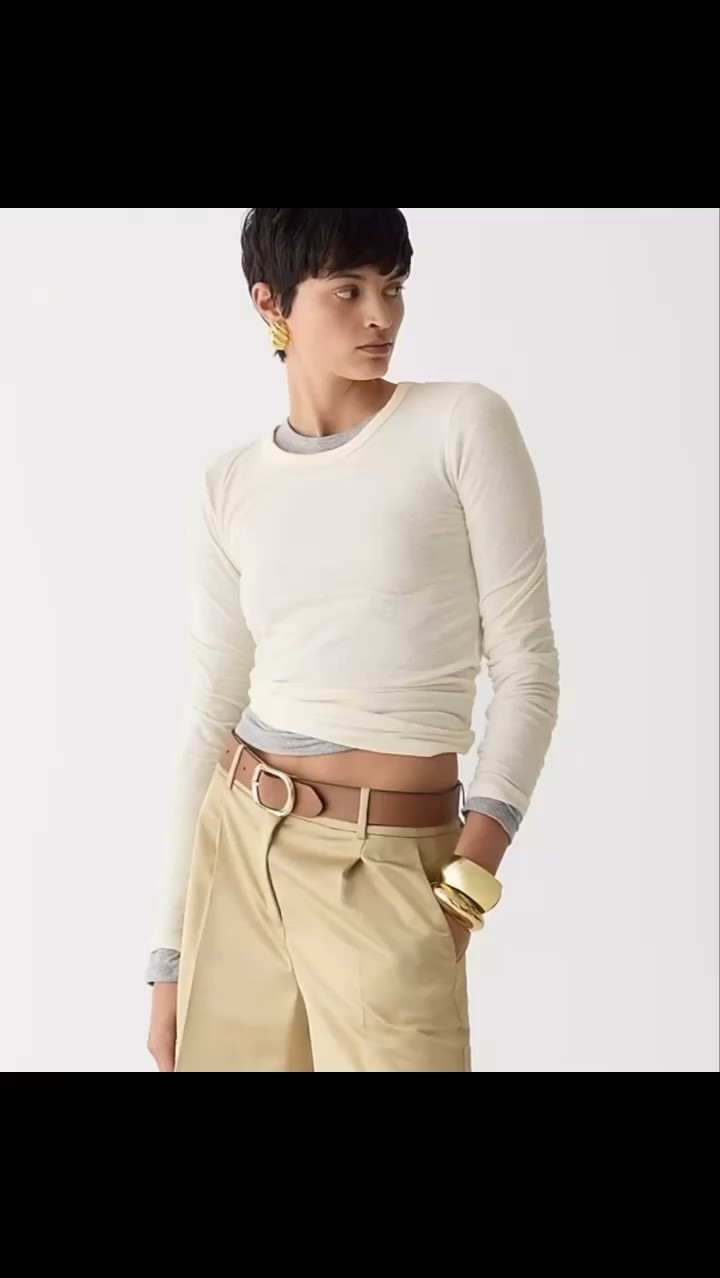 These pieces are currently on sale and would make a great summer capsule wardrobe for the classic woman.
Linen tee shirt, gauze maxi dress, striped button up dress, boxy white tee shirt, gauze shirt, shorts, Bermuda shorts, gold hoop earrings, sunglasses, leopard headband, straw hat, ivory sweatshirt 



#LTKover40 #LTKstyletip #LTKSeasonal