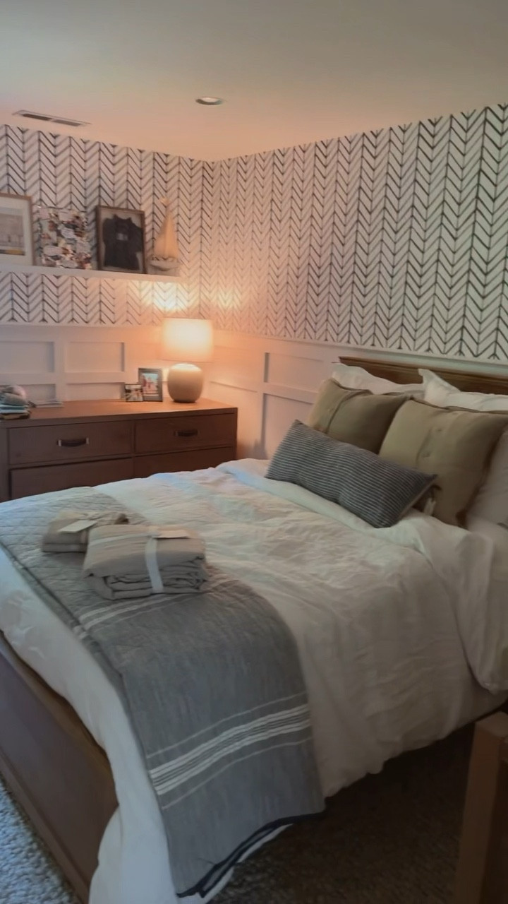 Logan’s mattress finally arrived and his big boy bedroom is coming together. 

kids bedroom, big boy bed, home decor, kids decor 

#LTKkids #LTKhome #LTKFind