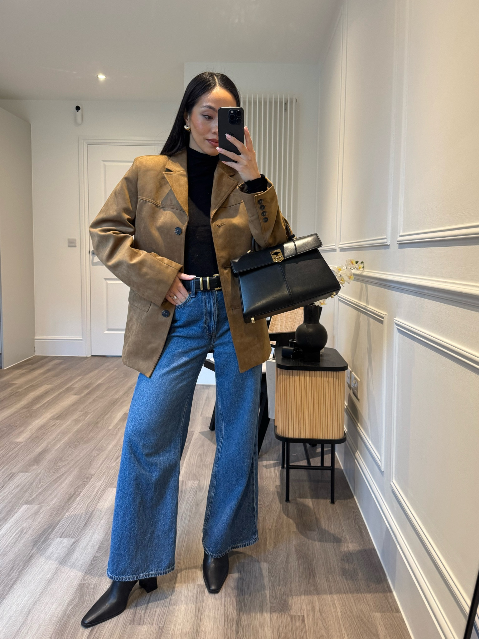 H&M suede effect jacket/ blazer 🤎 I wear size XS 

Blue wide leg jeans, transitional spring, outfit idea 

#LTKspring 

#LTKeurope #LTKstyletip