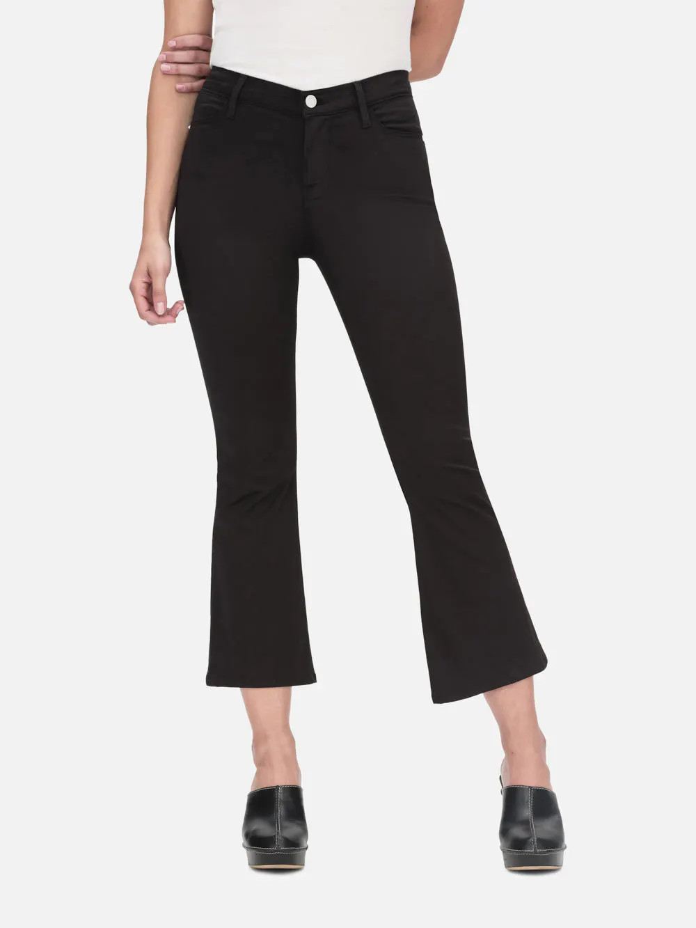 Le Crop Flare Sateen  in  Noir | Frame Denim