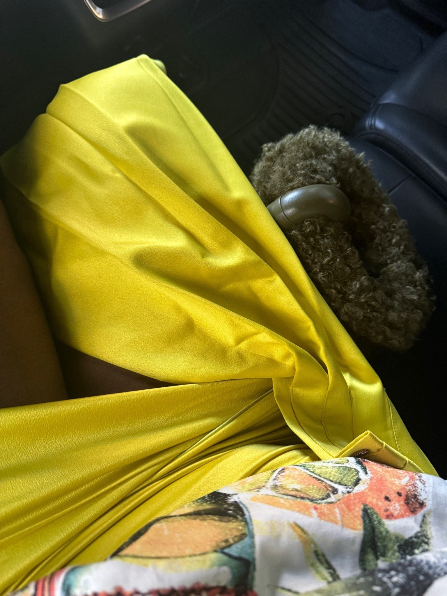 Some pieces instantly become favorites. This PrettyLittleThing bodycon skirt styled with a relaxed tee and JW Pei Abacus bag creates a bold yet effortless outfit. Figure-hugging silhouette that highlights curves beautifully. 

#prettylittlethingstyle #bodyconlook #ltkstyle #curvyfashion #jwpeibag #outfitideas #ltkcurves #styleinspo #fashionfinds #everydaystyle

#LTKootd #LTKMidsize #LTKSeasonal