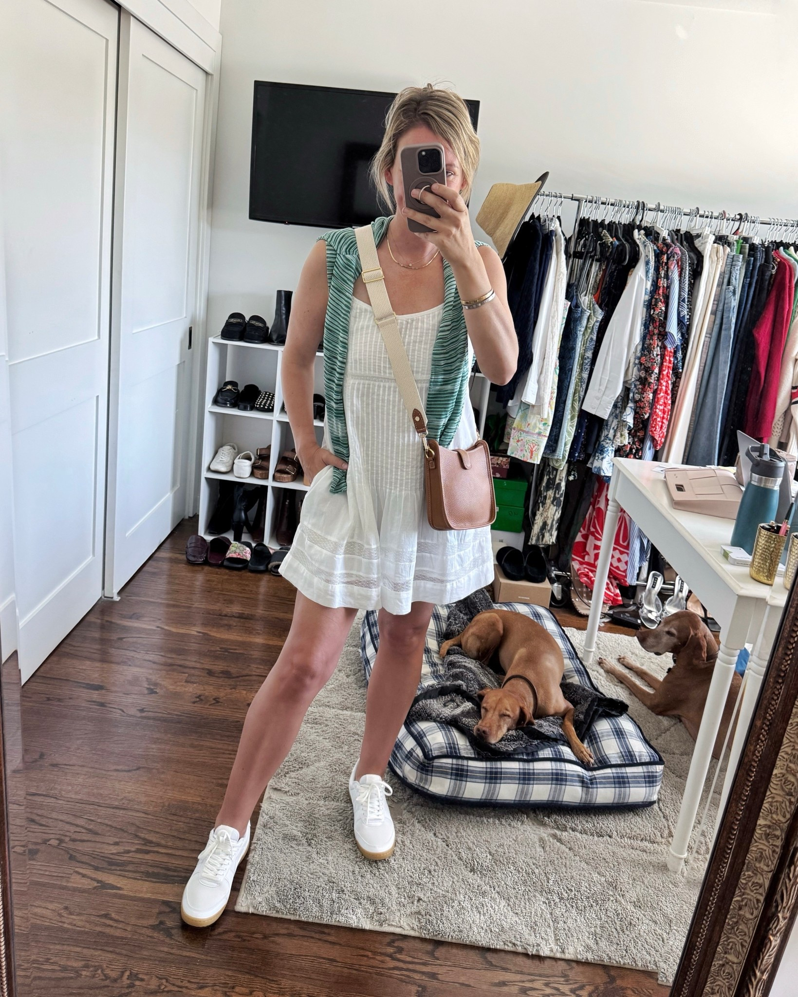 So excited for this week’s tokens tournament in the desert 🎾 It’s gonna be a hot one, taking this lightweight mini from Abercrombie. Size down in this one, wearing a small  

#LTKSeasonal #LTKootd