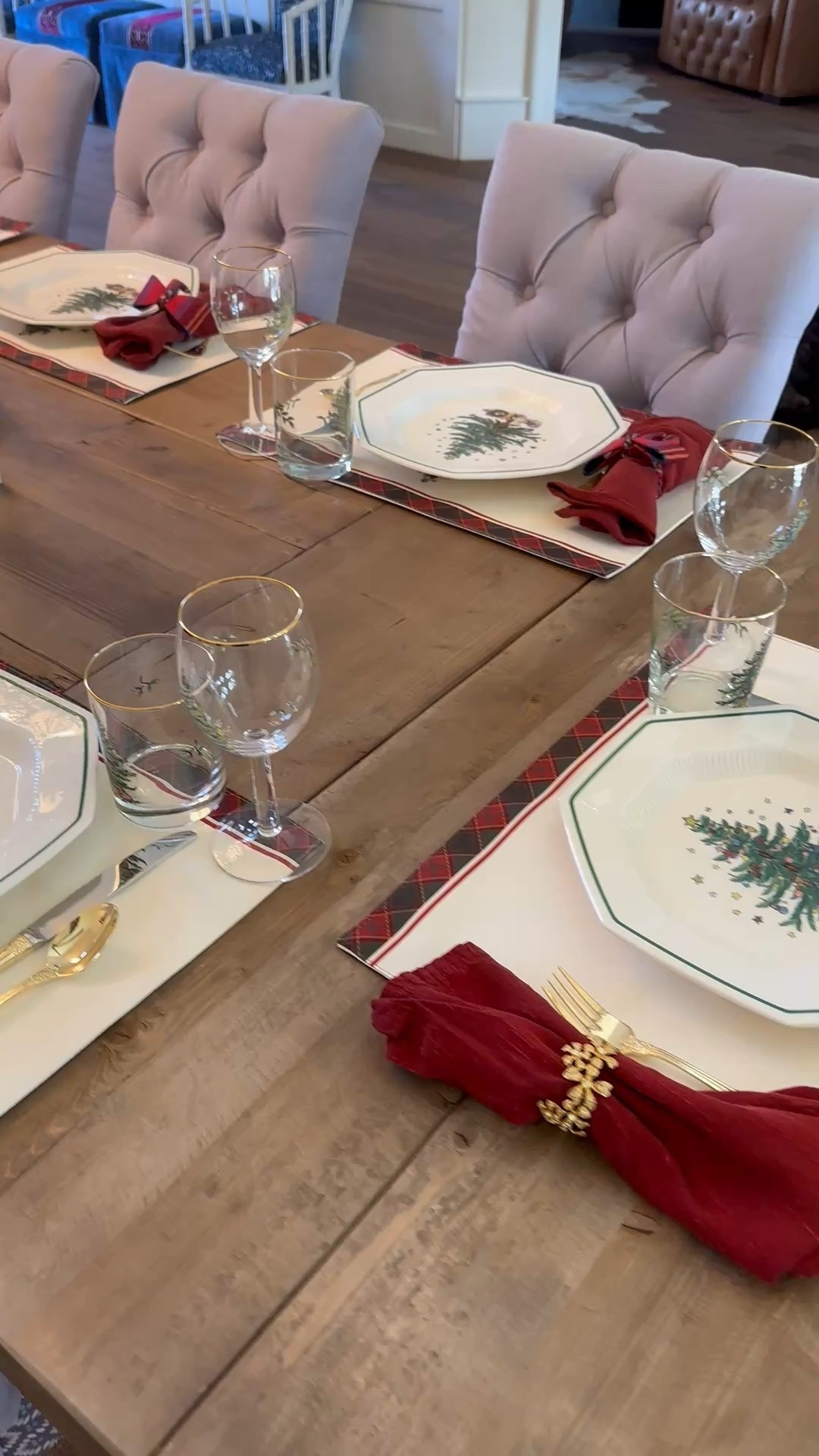Don’t underestimate the effect decorating your table for the holidays can have on your home.  

#LTKHoliday #LTKHome