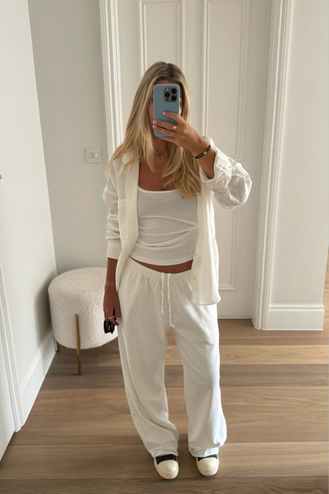 white with a tan☁️🫶🏼 

Pants Brandy Melville

#LTKstyletip #LTKsummer