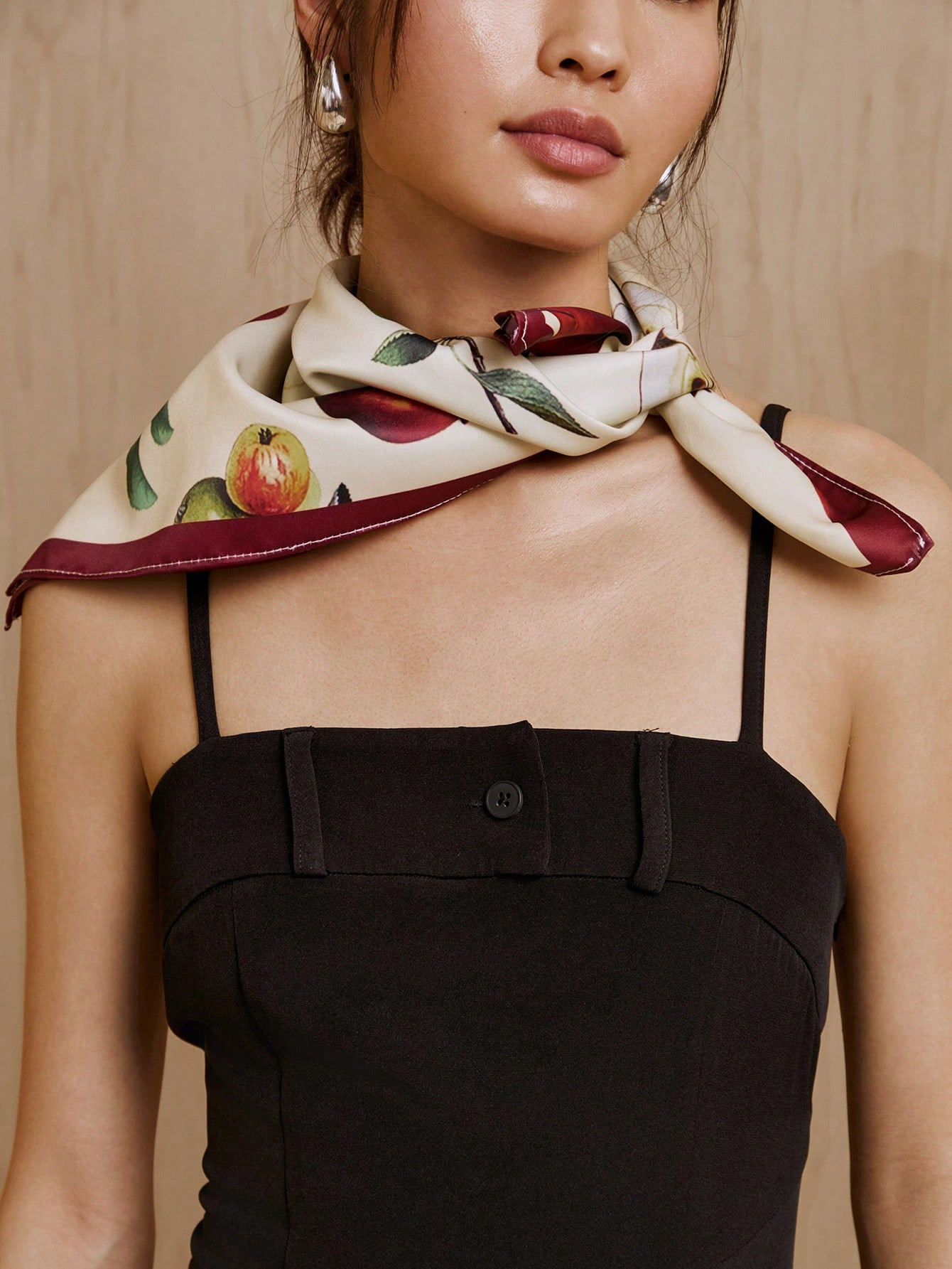 MONSE Designer Women's Textured Apple Pattern Square Scarf, Suitable For Gift Giving | SHEIN
