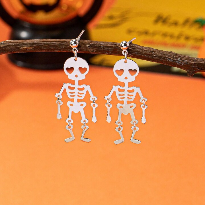 1pair Silver-Plated Copper Alloy Skull Skeleton Design Punk Stud Earrings | SHEIN