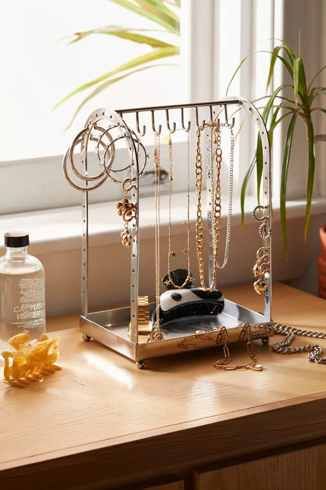 Iluria Jewelry Storage Stand | Urban Outfitters (US and RoW)