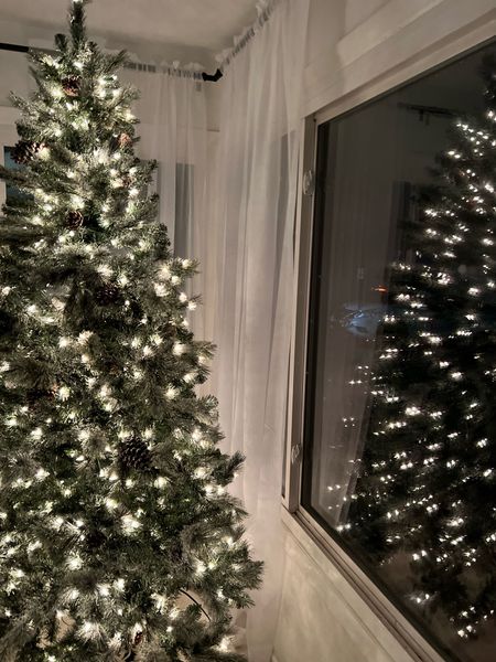 After owning an all white Christmas tree for so long I didn’t know I could love another tree so much! I love my snow flocked tree so much. It’s such a classic, beautiful and I opted for no ornaments! And it’s prelit! #christmas #christmastree

#LTKSeasonal #LTKHoliday #LTKsalealert