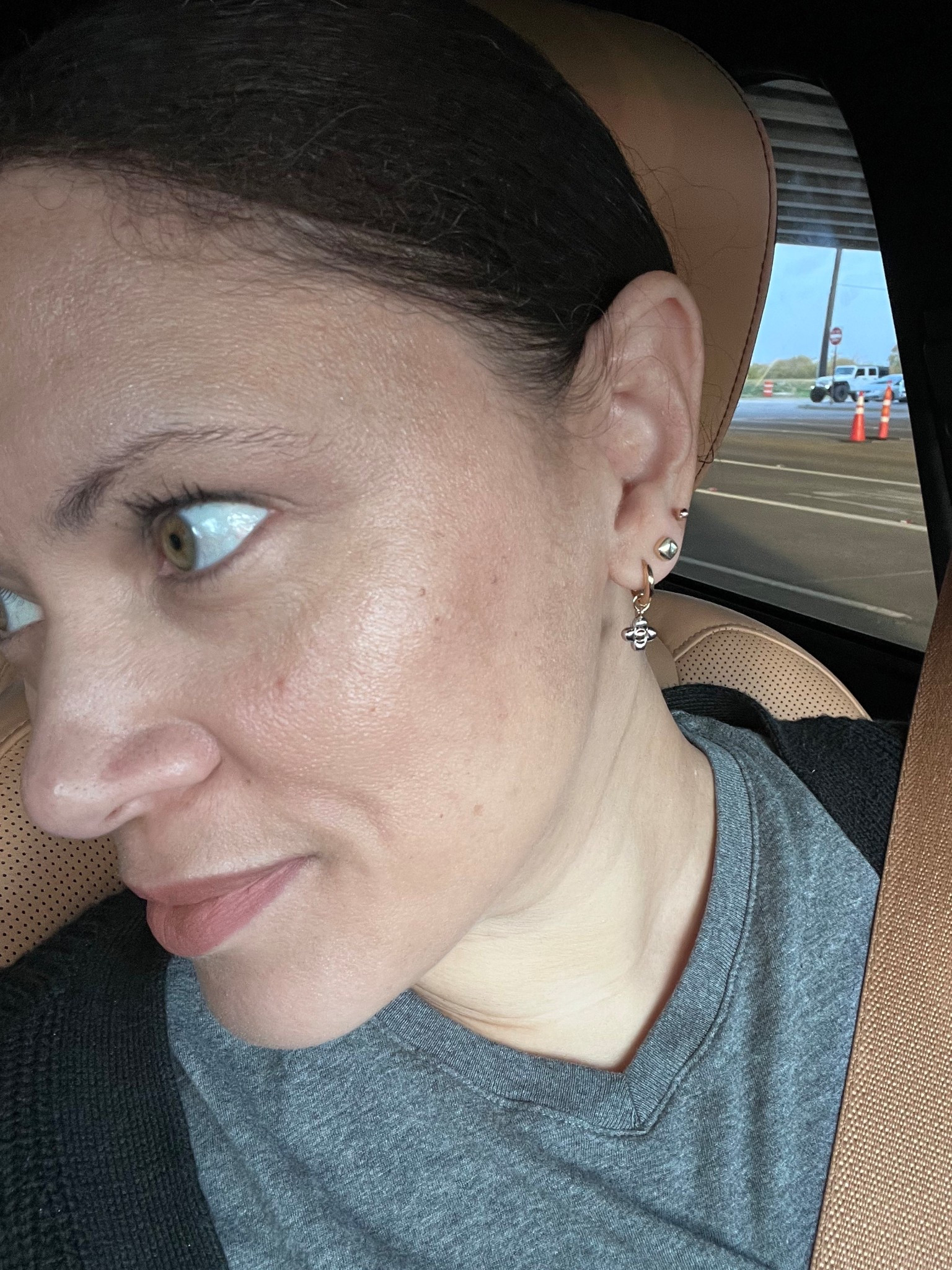 Today’s sweet earring stack.

*also. Don’t sleep on buying men’s tees. They usually have a very forgiving and comfortable fit especially for us midsize girlies.

#LTKGiftGuide #LTKFindsUnder100 #LTKMidsize