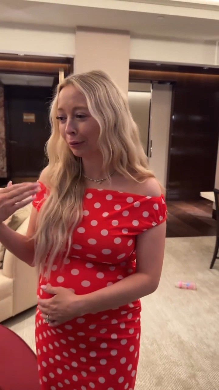 Tay surprising me with a romantic dinner on our last night in Dubai meant so much to me ❤️ 

#LTKTravel #LTKSeasonal #LTKStyleTip