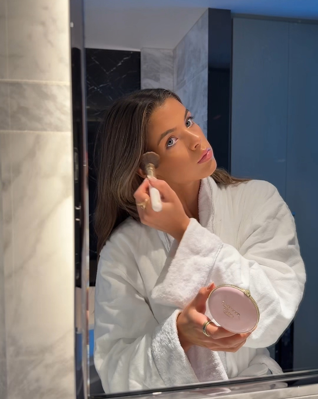 My current makeup routine 🤍🦢 
