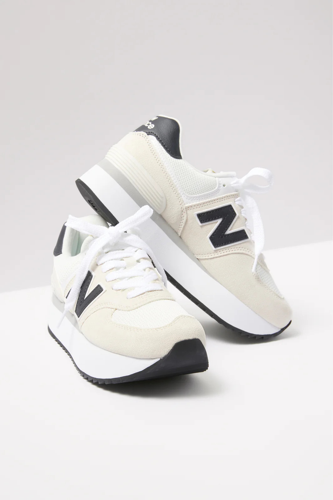 574 + Sneaker | Evereve