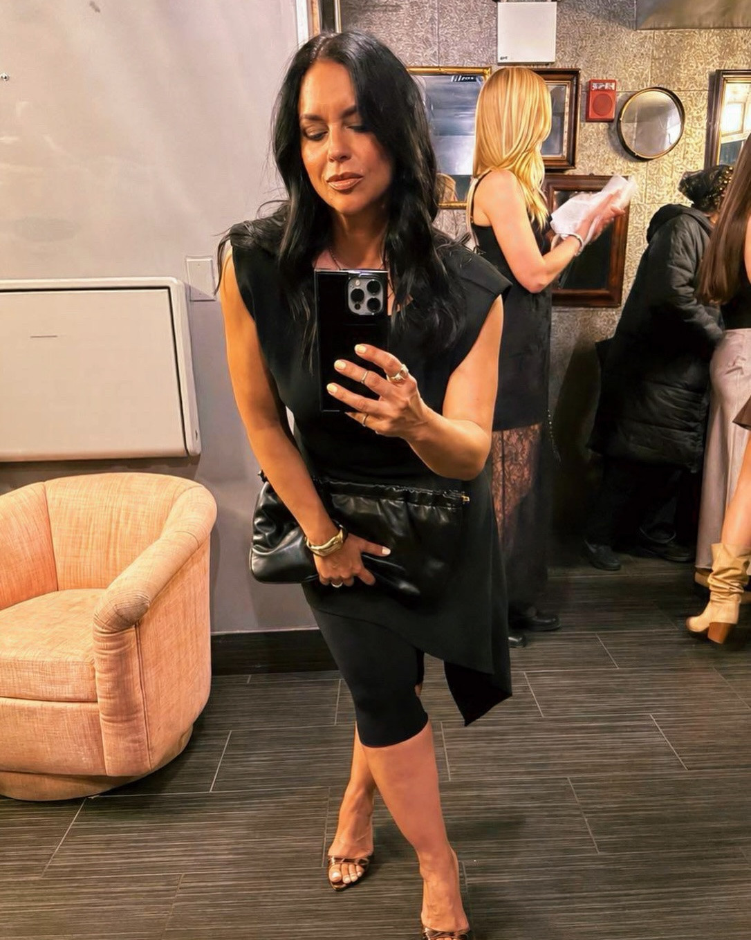 Happy Friday! May your camera roll be full, your confidence be high, and your weekend AMAZING! Friday feels ✨

I wore this last Saturday and so many people asked about it, here it is. Will admit, felt good as hell in this 🥵 

Commando Capri Legging @revolve 
Top/Dress @Zara
Clutch @mango 
Mules @cultofcoquette

#LTKootd #LTKOver40