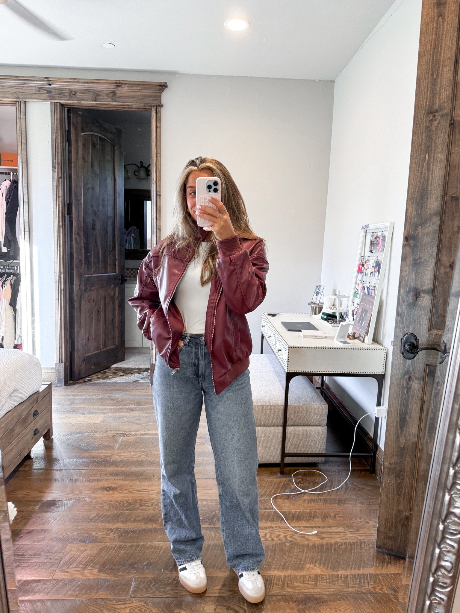 Red leather jacket = perfect fall piece 