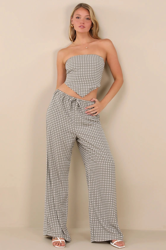 Carefree Agenda Sage Green Geometric Print Drawstring Pants | Lulus