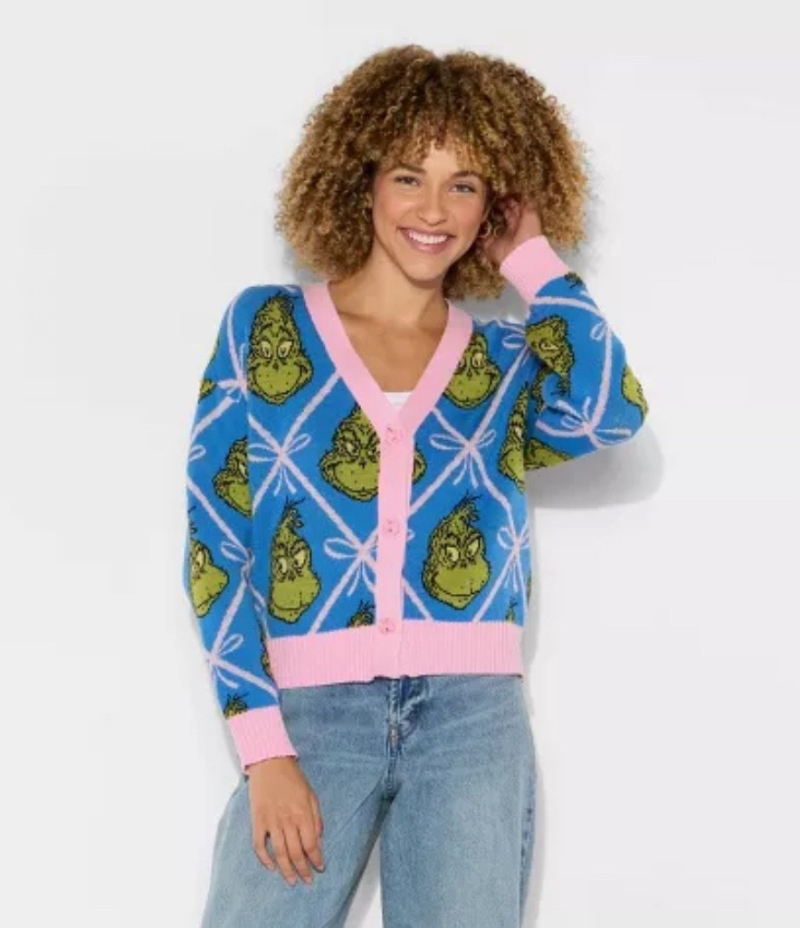 Adorable sweaters from @Target 

#target
#targetchristmassweaters


#LTKHoliday #LTKCyberWeek #LTKSeasonal