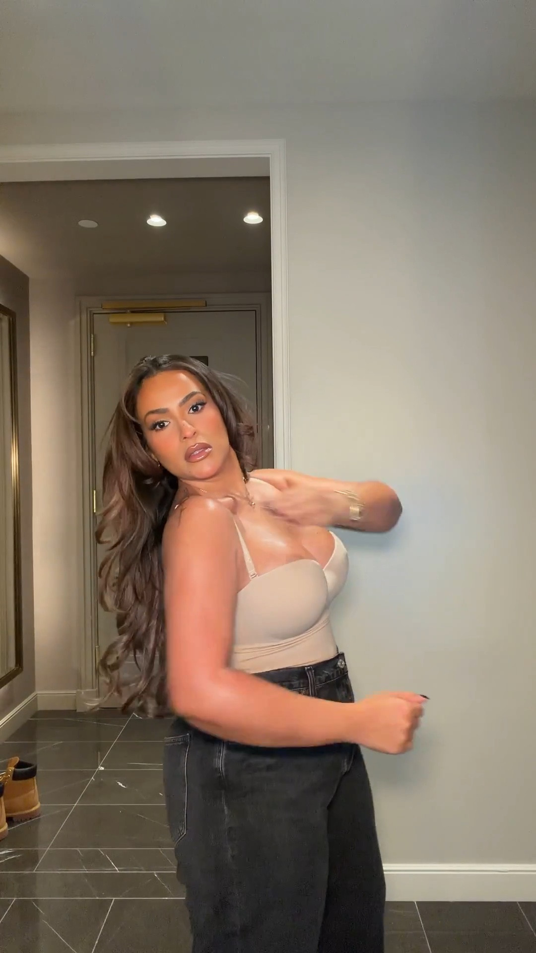 My body glow recipe! This is my go to finishing touch for date night or holiday party outfits

#LTKBeauty #LTKFindsUnder50 #LTKgrwm